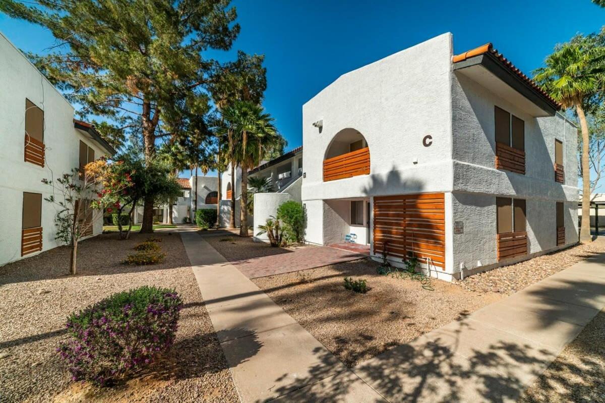 88 3bd 2b Modern Comfort Heated Pool