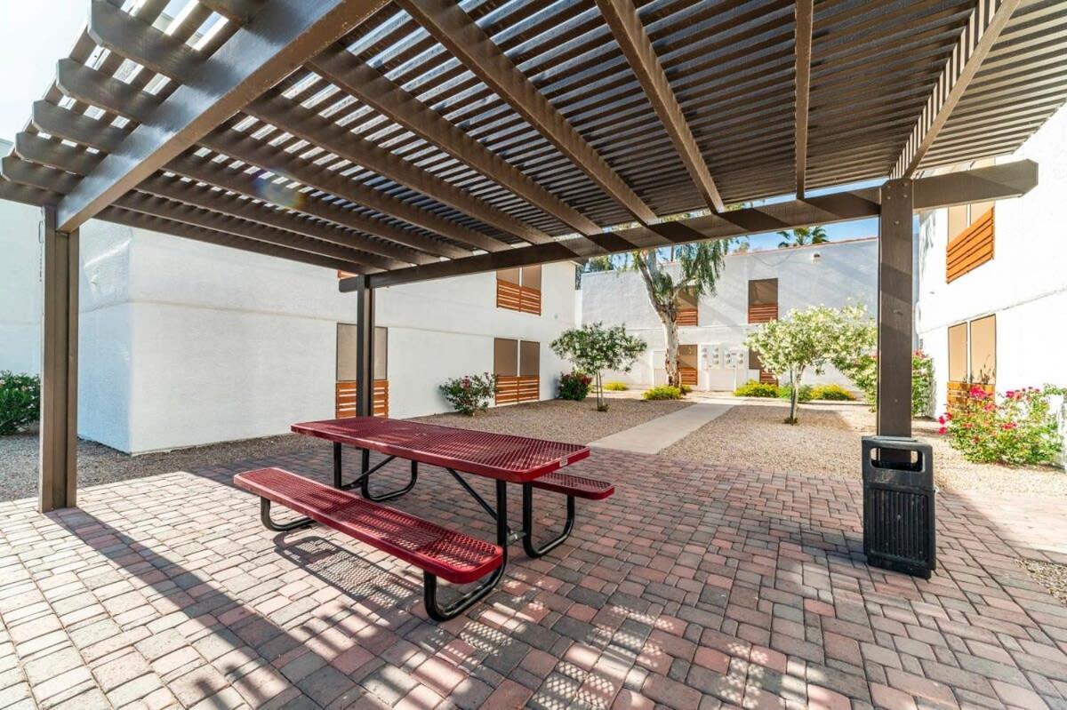 88 3bd 2b Modern Comfort Heated Pool